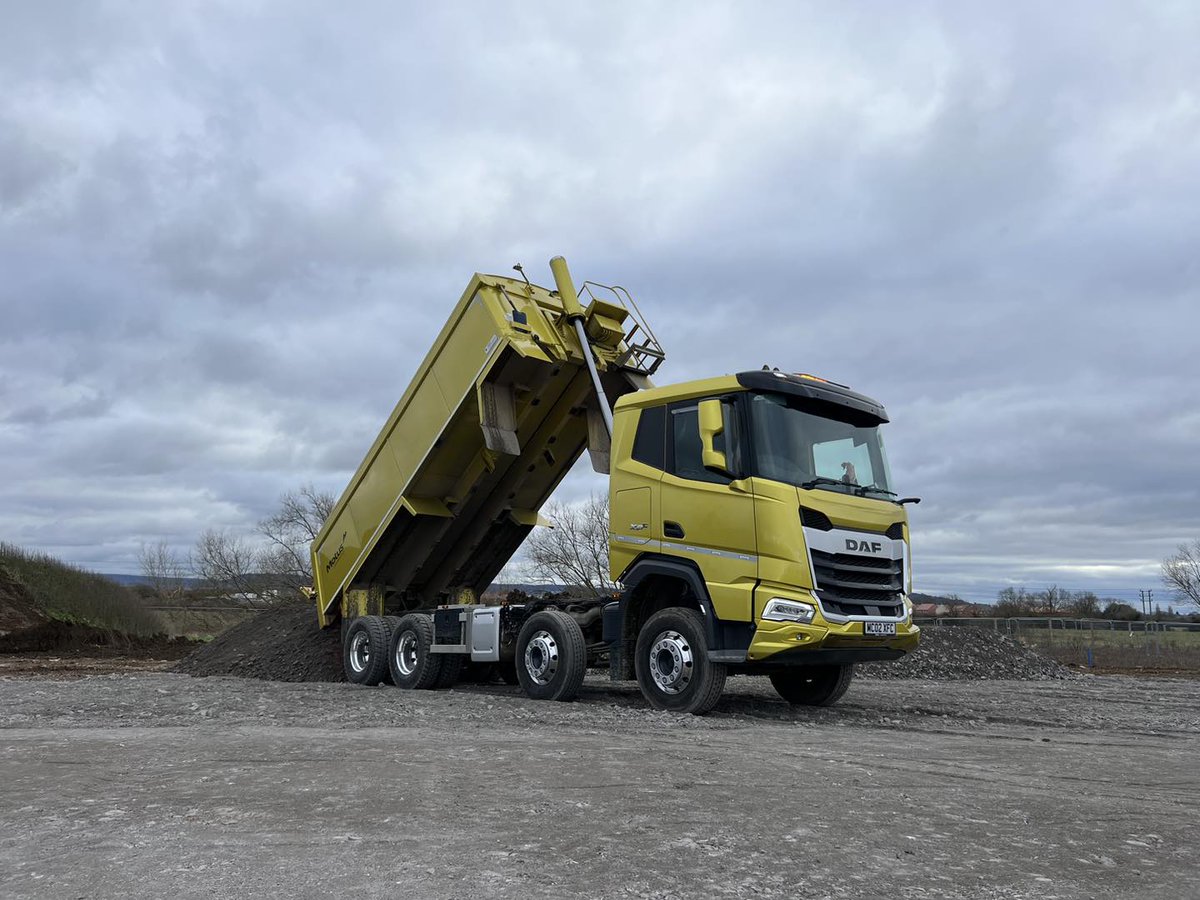 Ready to try a 𝗗𝗔𝗙 𝗗𝗲𝗺𝗼? 🚛✨ We have a wide range of New Generation DAF Demonstrator vehicles available to suit a variety of applications! Contact your local Motus Commercials to arrange yours➡️ loom.ly/eIi_09o #Demo #Trucks #DAFTrucks