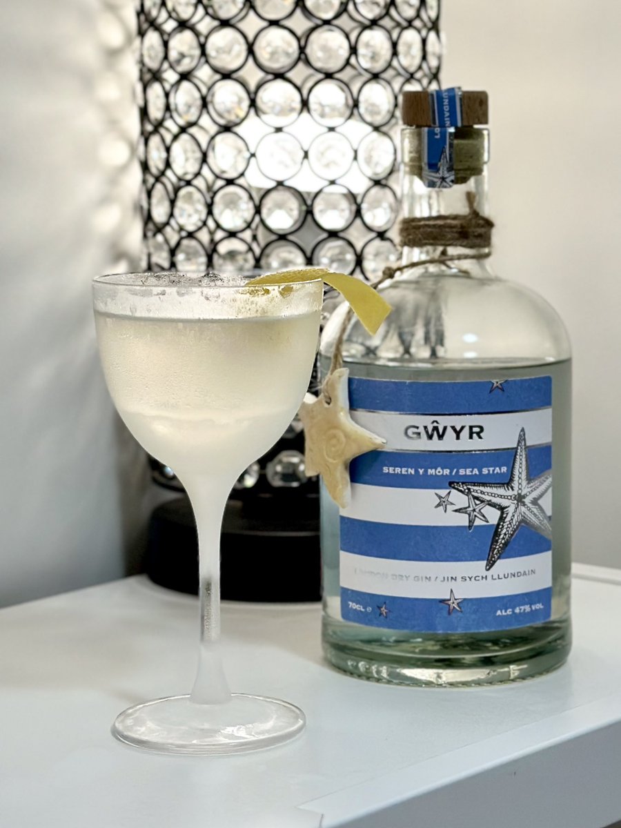 Julian Vallis 🍸 (@julianvallis) on Twitter photo Stellar Sea Star! 🌟🍸🌟
What a way to enjoy the King of Cocktails for #WorldCocktailDay!
Read why I’m so proud of lovely folk at <a href="/GowerGinCompany/">The Gower Gin Company</a>: instagram.com/p/C66NjOAMM-G/… Stellar Sea Star! 🌟🍸🌟
What a way to enjoy the King of Cocktails for #WorldCocktailDay!
Read why I’m so proud of lovely folk at <a href="/GowerGinCompany/">The Gower Gin Company</a>: instagram.com/p/C66NjOAMM-G/…
