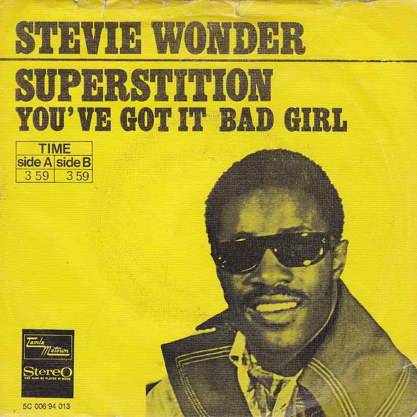 #NowPlaying Stevie Wonder - Superstition
#TCL w/@kelonline
#HBDStevieWonder
#ClassicLoungeCelebration
#MovementMonday