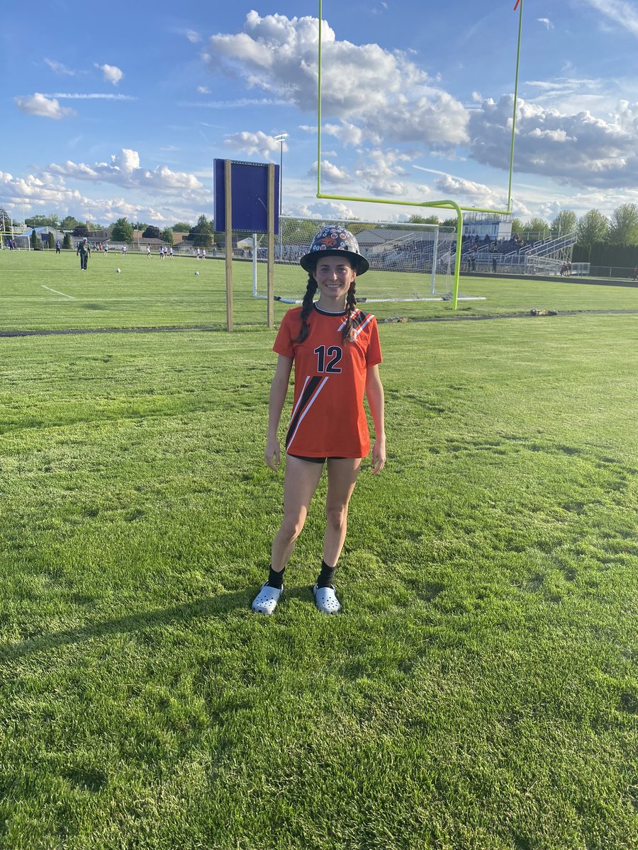 beecherwsoc's tweet photo. Girls capped the week with a W and move on to the Regional Championship!  🧡🖤⚽️🖤🧡

BlueCollar Bobcats…@Grace_Durante and @BrooklynnBCB 

#beechergirls #bluecollar #family https://t.co/vsfHWUryfr