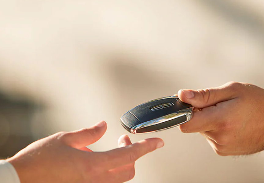 LincolnOfTroy's tweet photo. Pickup &amp; Delivery simplifies vehicle ownership. It's an effortless and personalized experience that gives you back your most important asset-time. https://t.co/eSBpG2EeT1