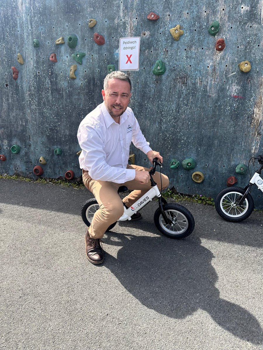 Happy to support our local school In Blaenau with the funding of their new balance bikes 🚲. 

Items such as these are key to fun based learning for children.. and as the photo show you’re never to old to start learning 😉😉
