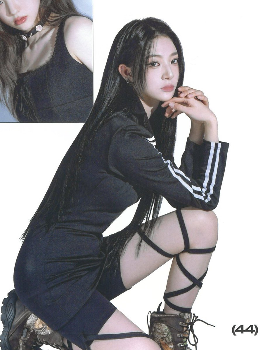 XinyuBrasil's tweet photo. 📸 Scans da Xinyu para “ASSEMBLE24”.

#tripleS #트리플에스 #Xinyu #신위 https://t.co/L3pch4kcIz