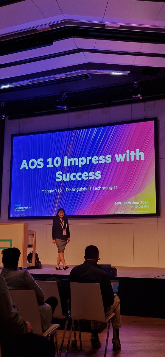 #HPETechJam got some great AOS10 migration tips from Maggie 👌