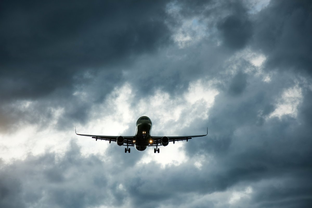 ✈️Traffic Report:⛈️ may impact flights at @fly2midway, @fly2ohare, @MCO, @flymemphis, @iah, @AUStinAirport and @DFWAirport. 🌬️ may cause delays at @LASairport. Low☁️ reported at @flySFO. bit.ly/FAAforecast