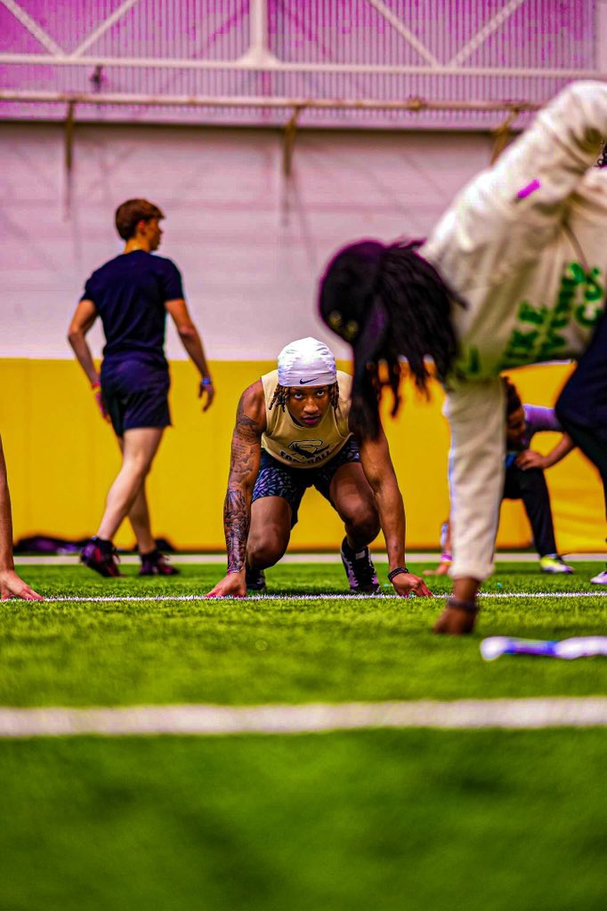 DLOlive13's tweet image. Proud to say i am a Track &amp;amp; Field Wpial qualifier‼️😤
I Appreciate Everyone who helped me work and get here!! Wpials Wednesday!
@theking1 @Thaboyki99 @wpialsportsnews @PAELITE7v7 @210ths @PRZPAvic @mrpafootball @PghSportsNow #KeepProgressing