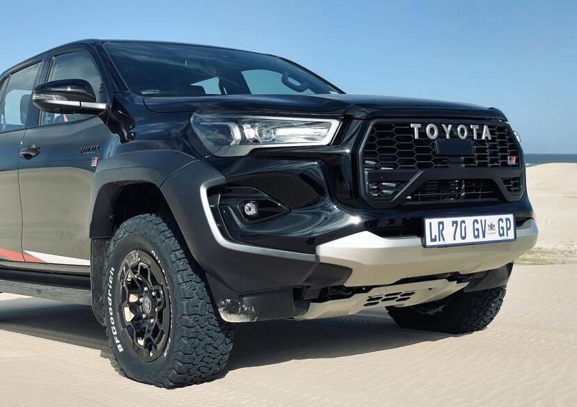 The @ToyotaSA Hilux GR-S III launches in Gqeberha today, wider than the standard Hilux with a trick KYB suspension, it handles the dunes beautifully! It’s powered by a 165 kW and 550 Nm 2.8 GD-6.

#toyota #hilux #hiluxgrs #bakkie #doublecab #truck #autotrader #newcars