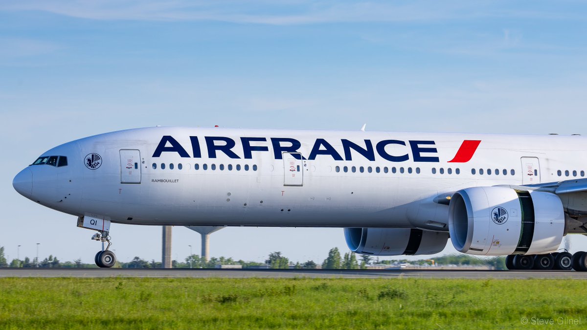 F-GSQI
Boeing 777-328ER
Air France