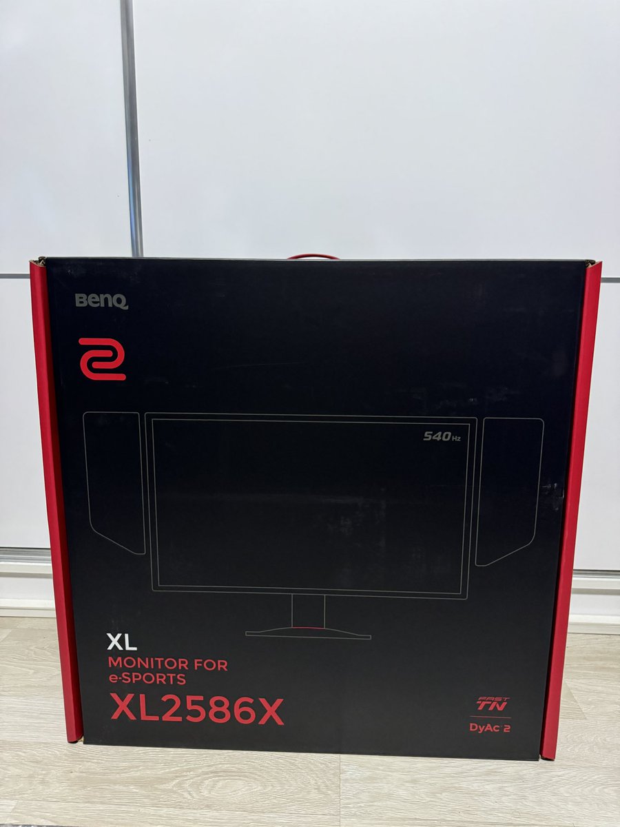 It's a pleasure to receive the 540hz Zowie by BenQ monitor from Gjirafa50! Thank you for always bringing the latest technology to Kosova. 
@gjirafa50 @ZOWIEbyBenQ