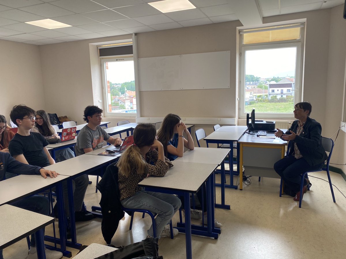 🙏 ⁦<a href="/FerrerSylvie11/">Sylvie Ferrer</a>⁩, députée des Hautes-Pyrénées pour ses échanges avec nos élèves des cordées de la réussite. Explication des rouages démocratiques de l’assemblée pour une construction citoyenne. ⁦<a href="/DSDEN65/">IA-DASEN 65</a>⁩ ⁦<a href="/actoulouse/">Académie de Toulouse</a>⁩ ⁦<a href="/ScPoTlse_DISPO/">DISPO</a>⁩