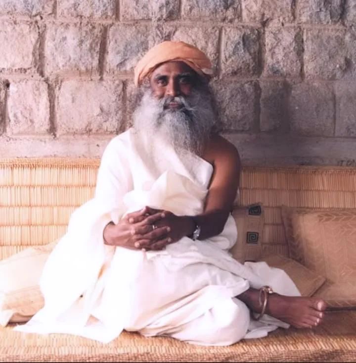 The Yogi Who Hacked Life. Meet Sadhguru These secrets were used by thousands to unlock their life hidden potential (some even are a completely new person). People claimed massive positivity and effectiveness in their life. 6 important life lessons for extraordinary results: