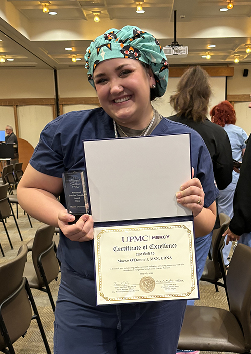 🏆 In recognition of her excellence in patient care and unwavering dedication, Maeve O'Donnell, MSN, CRNA, received the UPMC Mercy Hospital Advanced Practice Provider Award. This accolade celebrates Maeve's exceptional performance and commitment to her role within the healthcare…