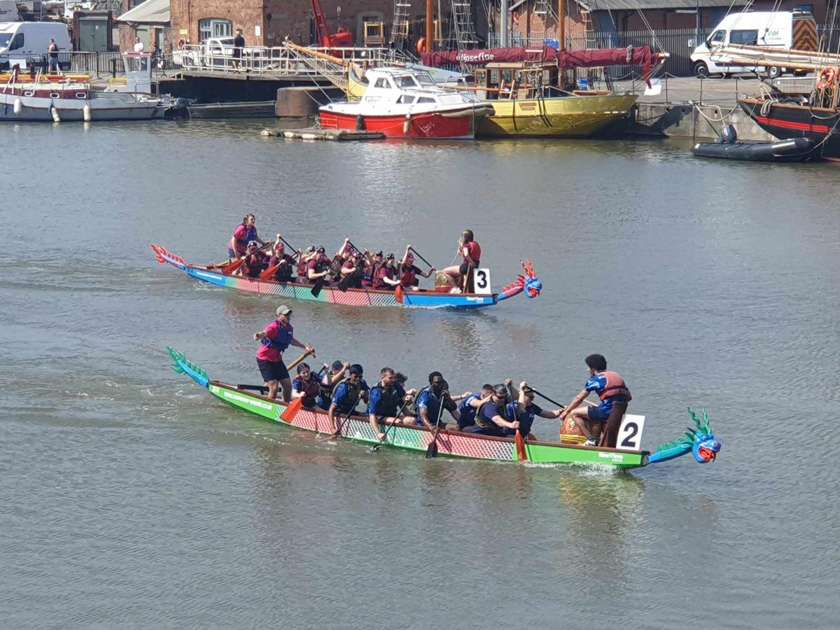 WSP SolicitOars had an absolute blast yesterday at the Dragon Boat race, helping to raise money for Young Gloucestershire ! With great weather and even better company, we can't wait until next time 🐉🚣♂️☀️