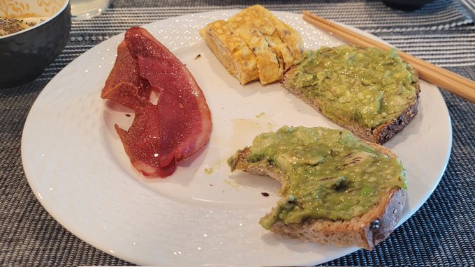 Watch hunnypaint + io's leaked NSFW photo on TwXstars