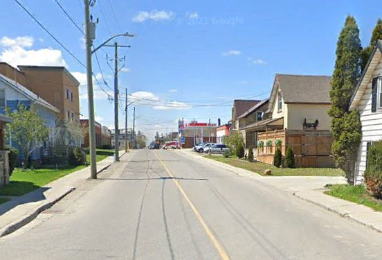 #ROWConstruction: Starting today through Friday, Church Street East (between Duke Street & George Street) in Elmira is closed for asphalt work. Additionally, there will be a one-day closure next week. Please follow the signed detours. Details: engagewr.ca/church-street-…