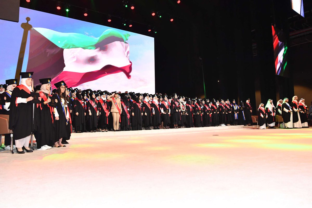 سمو أمير البلاد يشمل برعايته وحضوره حفل افتتاح مدينة صباح السالم الجامعية وتكريم أوائل الخريجين في جامعة الكويت.
kuweb.ku.edu.kw/ku/ar/Announce…

#جامعة_الكويت 
#مدينة_صباح_السالم_الجامعية 
#Kuwait_University