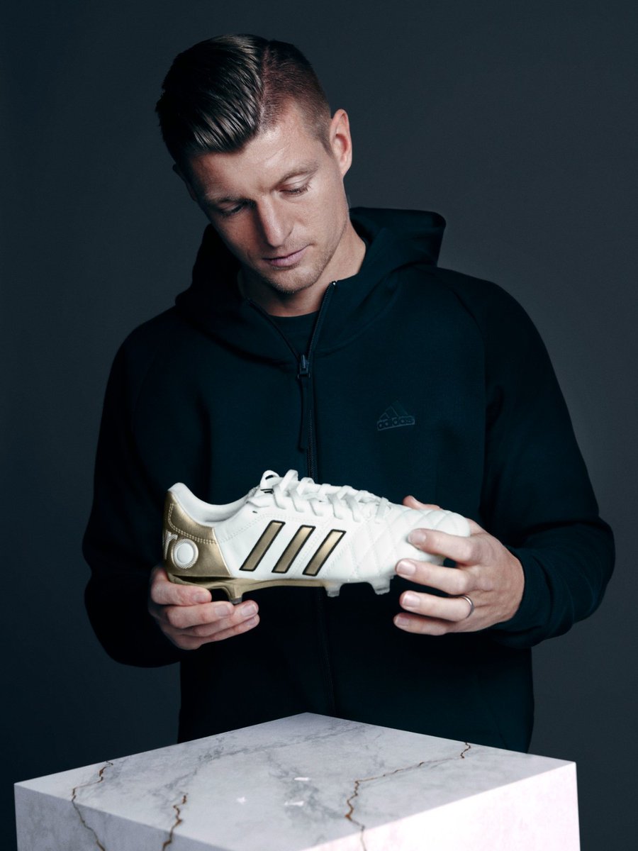 Iconic 👑 Toni Kroos has his signature boot 🔥 A man with unmatched class deserves a boot to signify that 🤝 Dropping the adidas TK11Pro Gold in The World's Largest Bootroom on 12.06.2024 ⏳ Sign Up Here 🔗 brnw.ch/adidasTK11ProG…