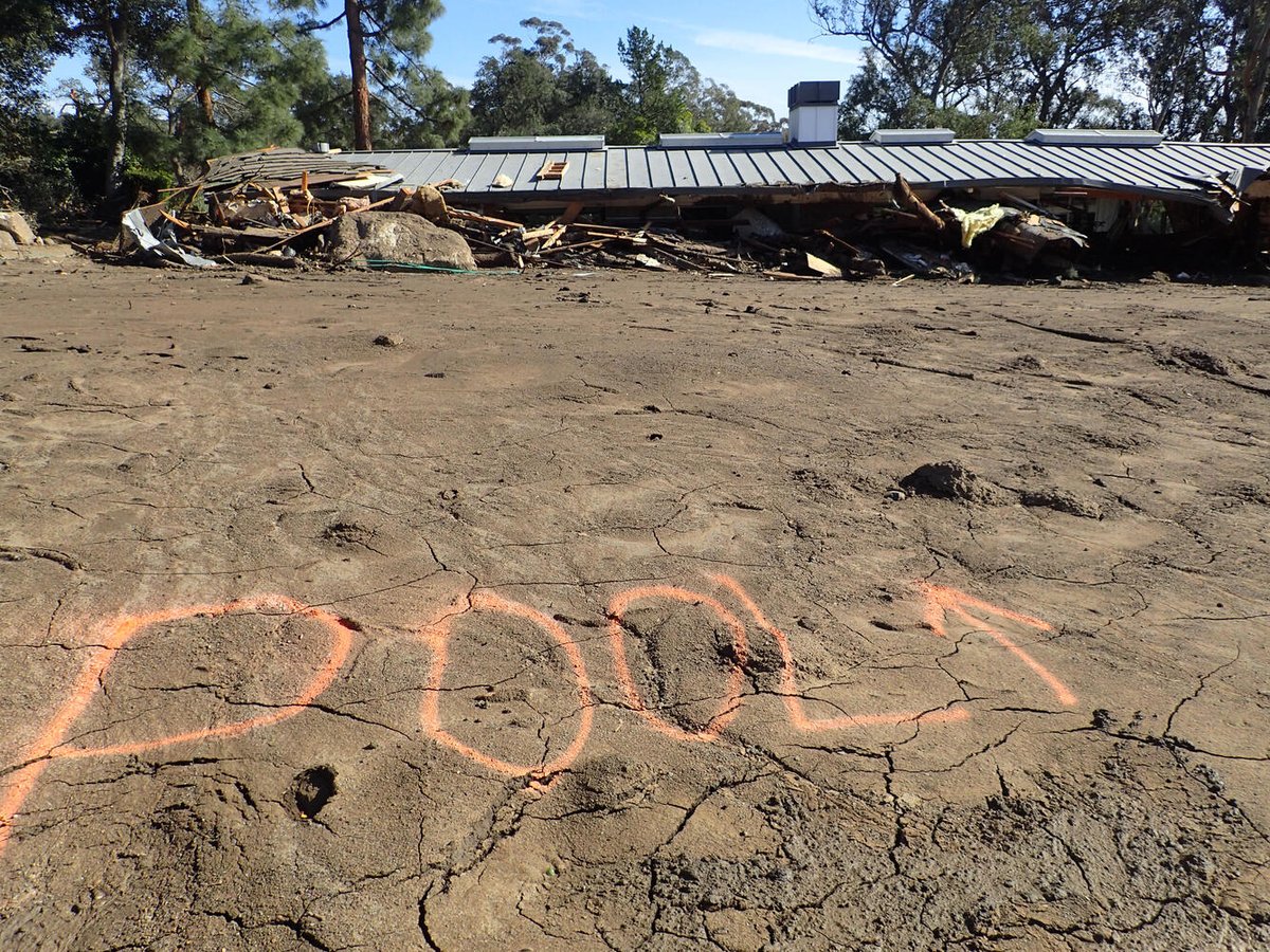 May is Wildfire Awareness Month! 🔥🔥 A recent publication with @BGCEngineering, @USGS, @UNRScience, @CalConservation, and @UniMelb focuses on post-wildfire debris flows which pose severe hazards to communities & infrastructure near and within recently burned mountainous terrain