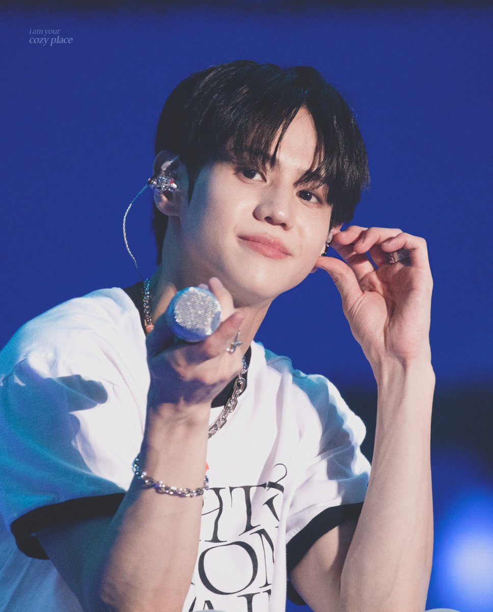 cozyplace_'s tweet photo. 240512 #요섭 #양요섭
💙💙💙🤍🤍🤍 https://t.co/q7RBfkHZPg
