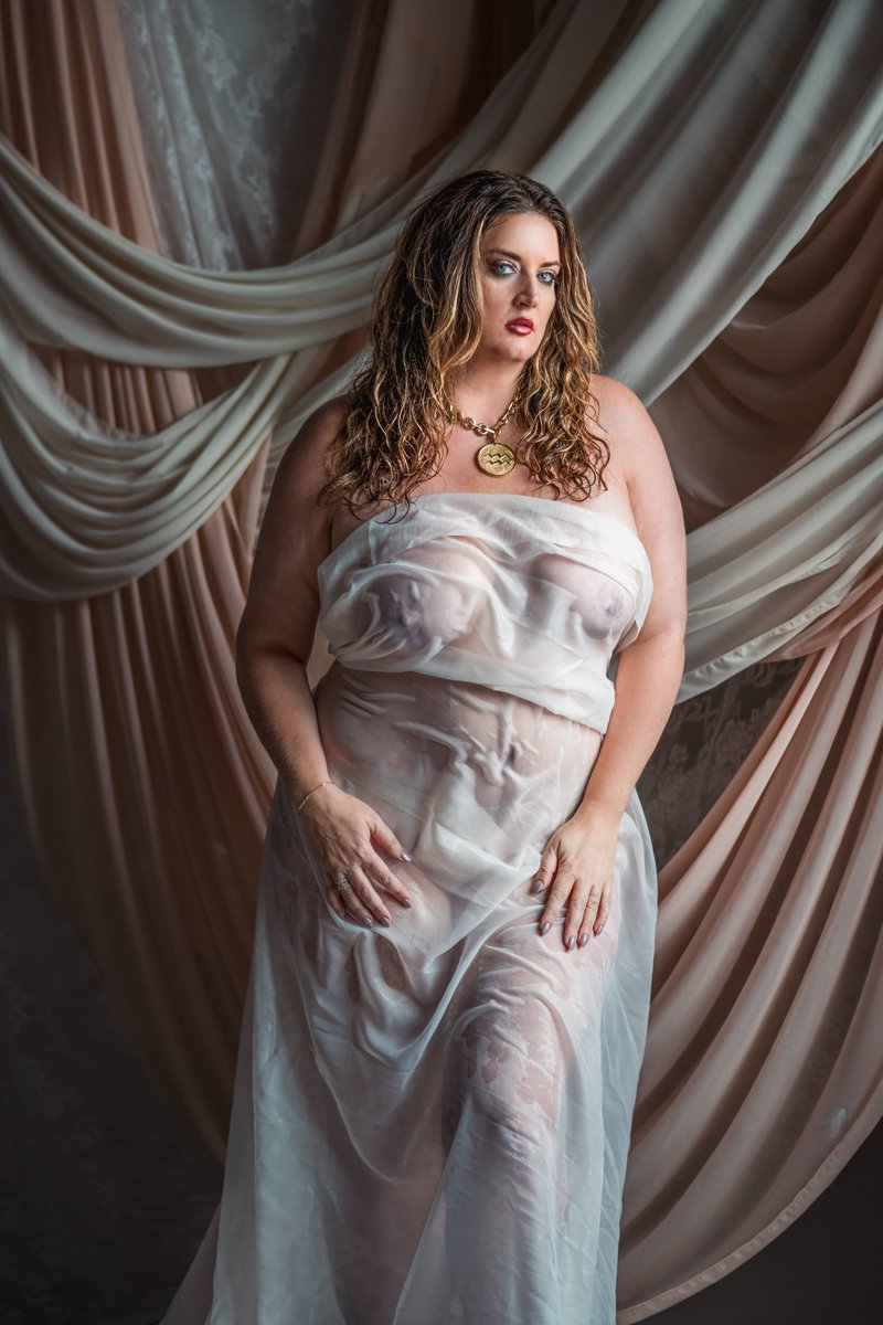 Visit my Patreon for more! 

#plussizemodel #plussize #curvemodel #wetsheet #wetnwild