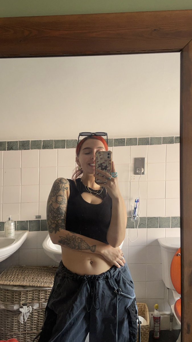 ellenbursnell's tweet image. summer maxxing ig