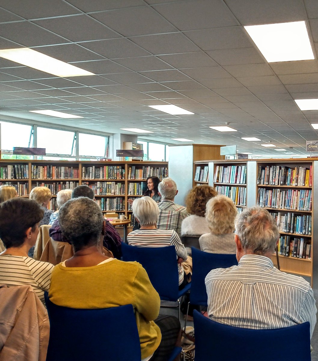 MereGreenLib's tweet image. A big thank you to @ErinGreenAuthor for a wonderful talk today! Fascinating and inspiring in equal measure 💚
#authortalk #librarytalk #inspirational #eringreenauthor