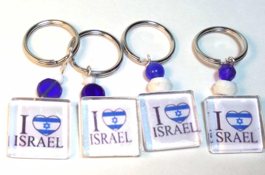 Show your support for #Israel with these I love Israel Keychains linorstoredesigns.etsy.com/listing/200895… via @Etsy handmade by @linorstore #shopsmall #CCMTT