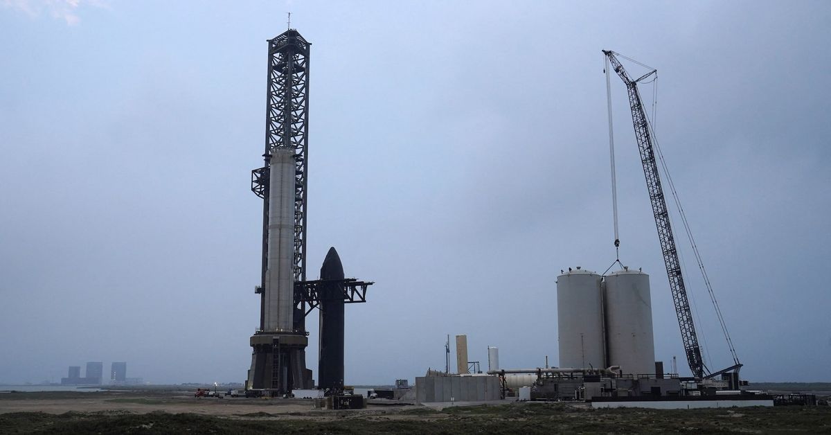 Musk's SpaceX is quick to build in Texas, slow to pay its bills reut.rs/3UYzHgv