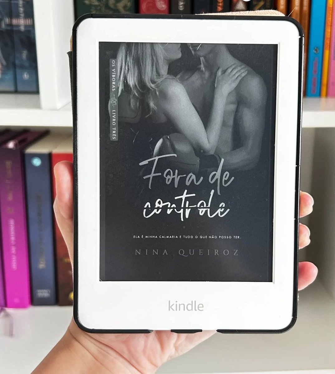 reeseluar's tweet photo. Terminei esse querido da Nina e simplesmente estou apaixonada pelos Víboras, ansiosa para o próximo 👀 https://t.co/r3CU2bMXHx