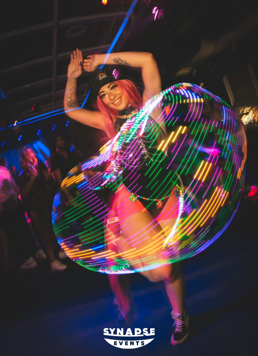 Do you got the GLOW ?🌟 See you at our next SHOW ! 🎉 . #glow #flow #rave #hoop #photography #nightlife #nyc #club #fun #edm