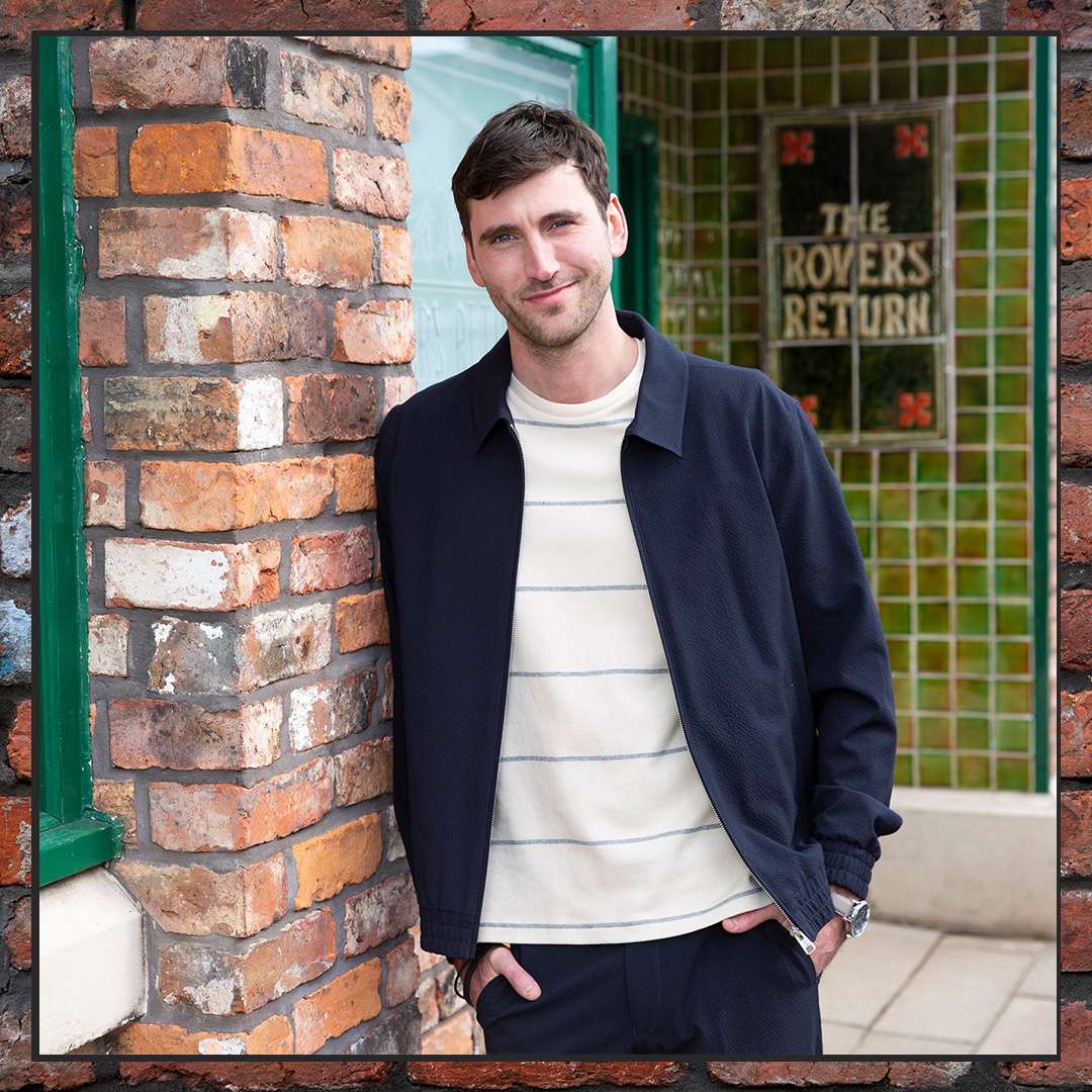 Bernie's secret son revealed! 

Former Hollyoaks actor Jacob Roberts has been cast as the secret son of Bernie Winter.

Bernie has been on a mission to track down her long-lost son Zodiac who was adopted.

Read the full story & interview now 👉 social.itvx.com/6016Yn7Po

#Corrie