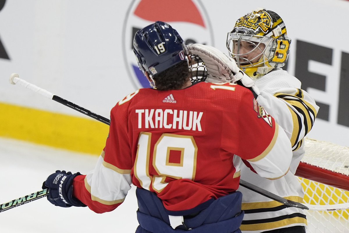Matthew Tkachuk vs Jeremy Swayman could be the fight these playoffs need. The #FlaPanthers star and #nhlbruins backstop don’t seem to care for one another. LINK ➡️➡️➡️floridahockeynow.com/tkachuk-swayma…