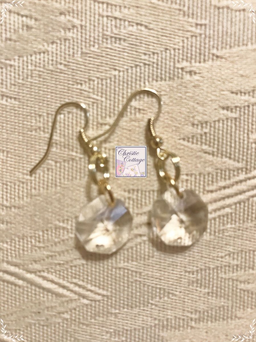 Crystal dangle earrings. Made in America | Christie Cottage christiecottage.net/product/crysta… via @christiecottage #CCMTT #FreeShipping