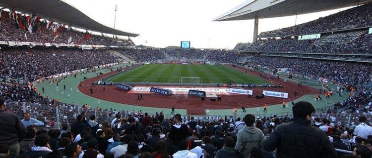 Bunların küçüklüğü bambaşka seviye Olimpiyatı kendi evleri sanıyorlar bilmiyorlar ki seyirci rekoru hâla Beşiktaş’a ait şu final bir an önce gelsinde koyalim şunlara