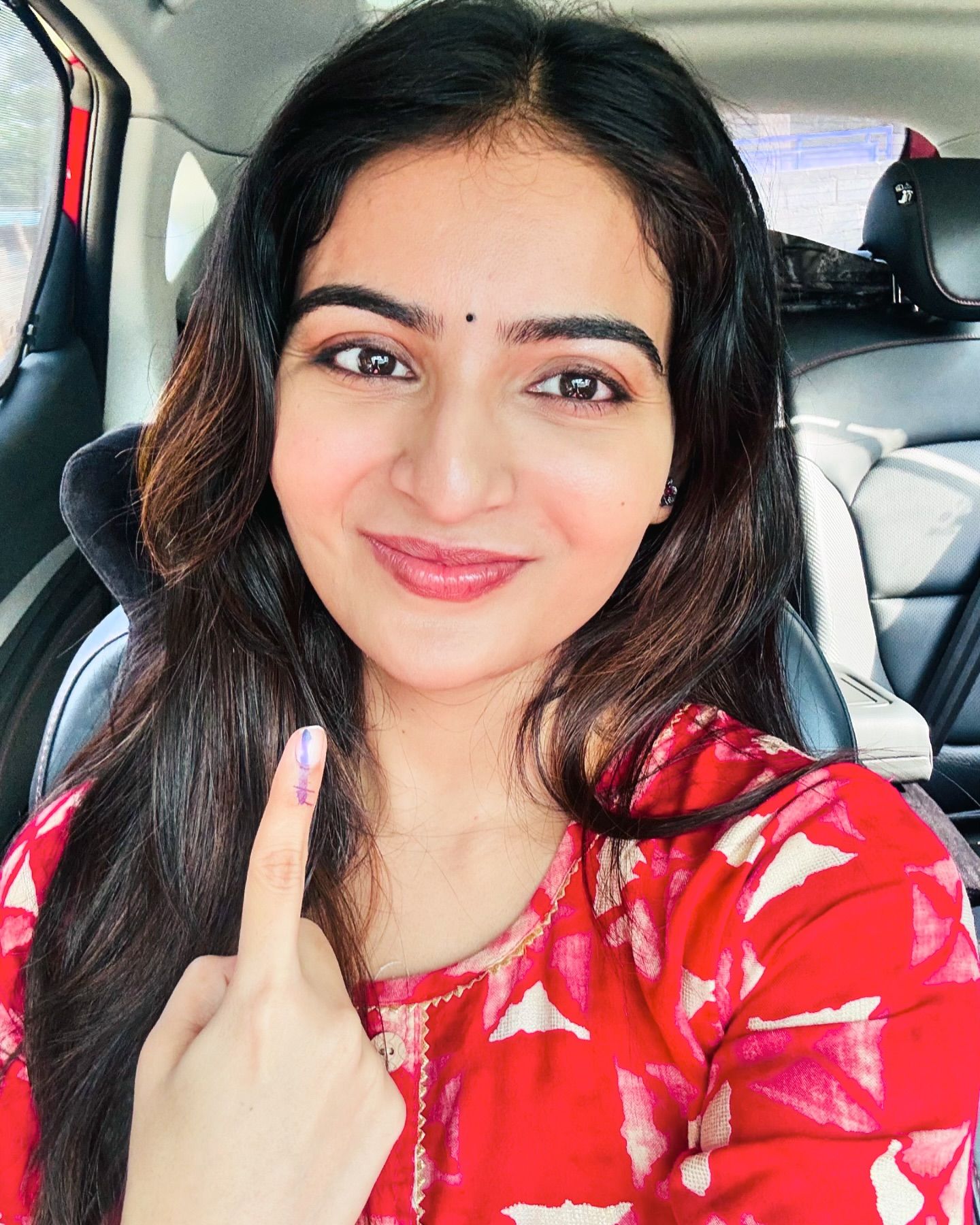 GNdz4TYbIAAJnso?format=jpg&name=large