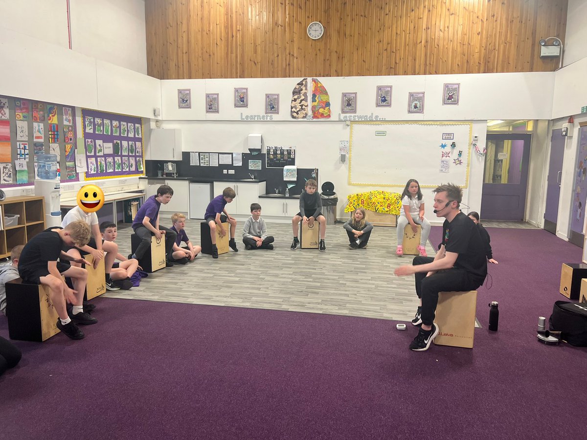 P5JD had a great time learning more about the cajon and practicing some rhythms this afternoon. 🥁@RhythmResource