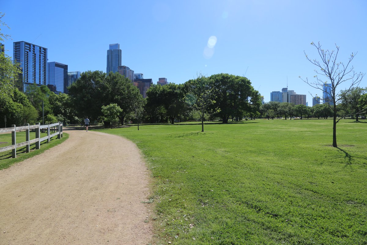 The turf areas at Auditorium Shores and Vic Mathias shores will be closed for a fertilizer application on Thursday 5/16 from 10am to 3 pm. All parking, facilities, trails, and dog park will remain open. Get more closure info: tinyurl.com/2s3u44y2