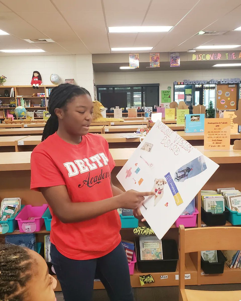 MaconAlumnaeDST's tweet image. We celebrated another successful year with our Delta Academy and Delta GEMS by creating vision boards followed by an awards ceremony.   We are proud of these young ladies and their accomplishments. 
#EducationalDevelopment #DeltaAcademy #DeltaGEMS  #MACnificent #SRDST #DST1913