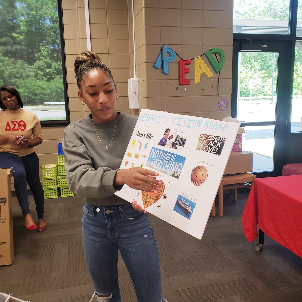 MaconAlumnaeDST's tweet image. We celebrated another successful year with our Delta Academy and Delta GEMS by creating vision boards followed by an awards ceremony.   We are proud of these young ladies and their accomplishments. 
#EducationalDevelopment #DeltaAcademy #DeltaGEMS  #MACnificent #SRDST #DST1913