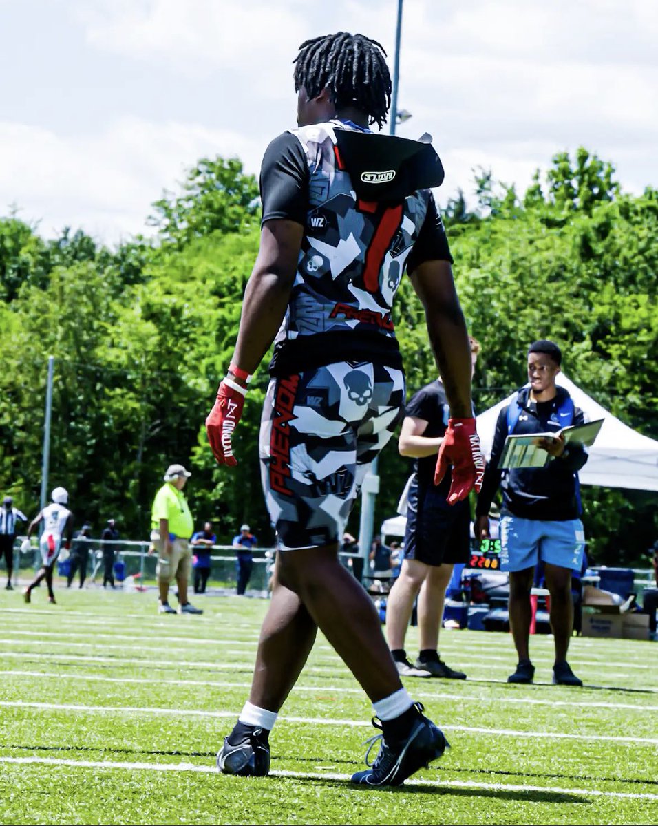 myleshudson18's tweet photo. 📸 from 7on7 @NextLevelElite1 https://t.co/LolvrsYC0K