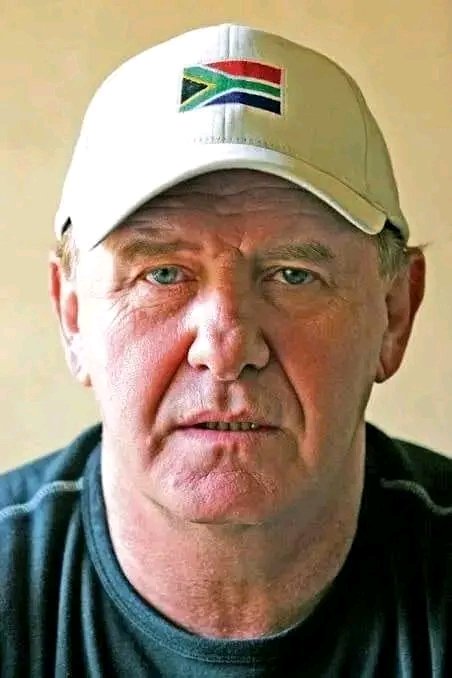The Elites don't like him, But we citizens of all Races love him, I'm sure every South African Will agree he brought our nation's together through comedy

Leon Schuster ❤️🇿🇦