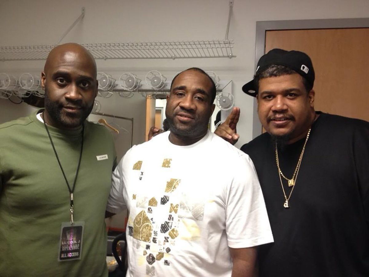 WeAreDeLaSoul's tweet image. For the lap…another lap around the sun that is. Happy Birthday to our @JungleBros4Life Mike G 🥳 #BUDDY