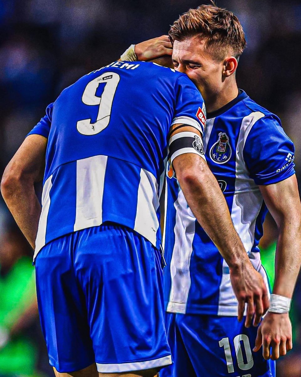 DragaoNews1893's tweet photo. Imagem fortíssima! 💙🤍 https://t.co/SSgWP7dhxF