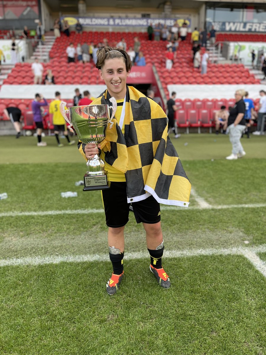 𝙴𝚙𝚠𝚘𝚛𝚝𝚑 𝚃𝚘𝚠𝚗 𝙲𝚘𝚕𝚝𝚜 𝙰𝙵𝙲 tweet media