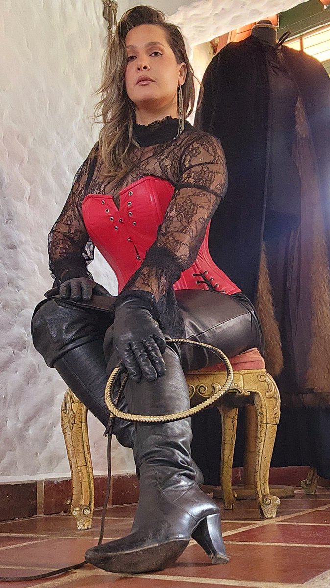 @goddesjoannalrg tweet media