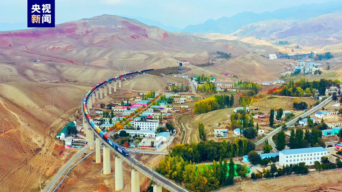 Whopping 1,500 freight trains carry goods from #China all the way to #Europe every MONTH!

London, Lisbon, Madrid… and dozens of other European cities are served by this awe-inspiring Eurasian infrastructure made possible by Chinese vision.

Belt and Road Initiative (BRI) — a…