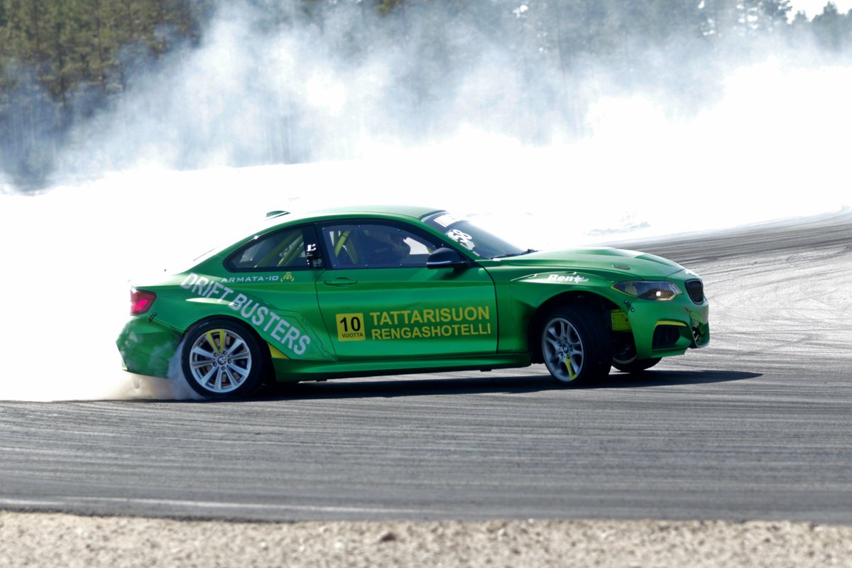samzon21's tweet photo. Drifting Pro2 Pesämäki 11.02.2024

https://t.co/I8BT6VJSZb https://t.co/k2OO1FT2Zz