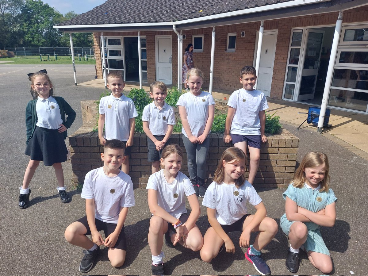Gold Stickers all round following the progress and determination of these children who attended the Y3/4 Kwik Cricket Tournament last week. Determination, Trust, Pride, Respect & Curiosity for a new sport! @ESACoachingLtd @InfinityAcad 🏏✨️
