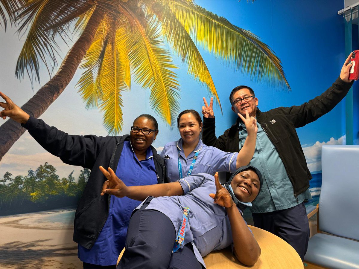 CharlieJade21's tweet photo. 1 week off &amp; this is what happens. Can’t wait to see the murals tomorrow 😍 #TeamBramley @Teambramley1 @TeamCAS3 @TeamRenal https://t.co/IcgUELOXRu
