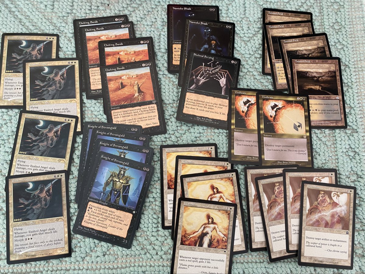stonerainguy's tweet photo. Bang Bang! One more vindicate to go! #premodernmtg #mtg #mailday #deckpics #oldframes @ToaMichael https://t.co/ZNcWnWIyWU